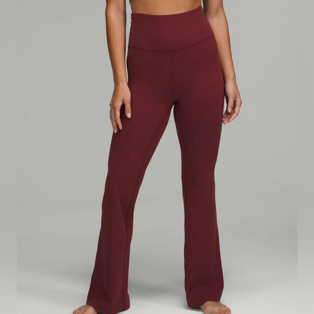 Lululemon Groove Super-High-Rise Flared Pant Nulu, Red Merlot, Size 6 NWT